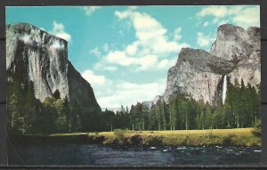 California - Yosemite National Park - Gates Of The Valley - [CA-382]