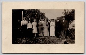 RPPC Family Photo With Granny's Lovely Young Ladies Handsome Men Postcard K30