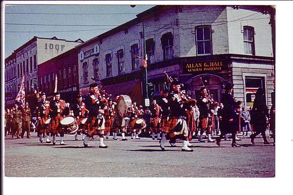 Parade Downtown, Ingersoll Pipe Band, Ontario, IOOF, Allan Hall General Insur...