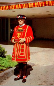 Canada Vancouver Bayshore Inn Doorman Dressed In Yeoman Of The Guard Beefeate...