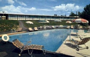 The Middletown Motel - New York NY Postcard
