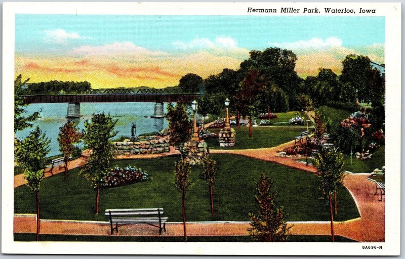 Waterloo Iowa Herman Miller Park Lake Tree Lined Walking Path Vintage Postcard