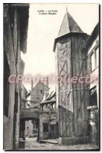 Postcard Old Gien Le Puits A Two floors