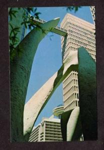 GA Sculpture Peachtree St Atlanta Georgia Postcard Carte Postale PC