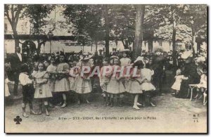 Vichy - Bal d & # 39Enfants up for Polka - dance - Old Postcard