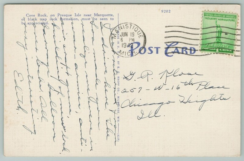 Marquette Michigan~Presque Isle Hiawatha Cove Rock~1940s Linen Postcard