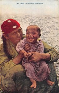 A MODERN MADONNA INDIAN & BABY POSTCARD (c. 1910)