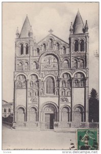 ANGOULEME (Charente), France, 1900-1910s : La Cathedrale