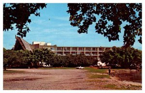 Postcard HOTEL SCENE Hilo Hawaii HI AU1459