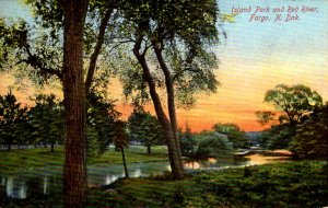 Fargo, North Dakota - Island Park and the Red River - in 1910