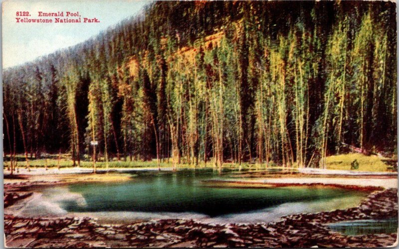 Yellowstone National Park Emerald Pool