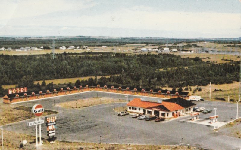 VINTAGE MOTEL RESTAURANT GULF GAS STATION  TRANSCANADIEN  QUEBEC  POSTCARD