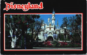 Disney Land Anaheim Cinderella Castle Vintage Postcard C090