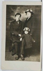 RPPC 1900's Family Portrait Mother and Daughter Large Floral Hats Postcard L5