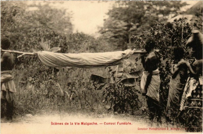 CPA AK Scenes de la Vie Malgache MADAGASCAR (909687)