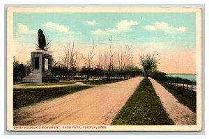 Chief Keokuk Monument Rand Park Keokuk Iowa IA UNP WB Postcard Z10