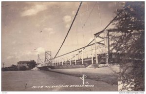 RP; Bird's Eye View,  International Bridge, Reynosa, Tamaulipas, Mexico, 10-20s