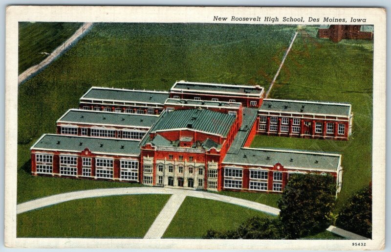 c1940s Des Moines, IA New Roosevelt High School Linen from Hyman's Store CT A197