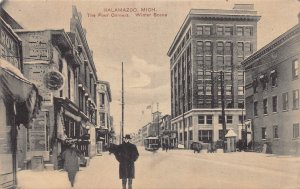 J82/ Kalamazoo Michigan Postcard c1910 Trolley Four Corners Winter 136