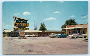 CAVE CITY, KY Kentucky~ Roadside DOYLE'S MOTEL & RESTAURANT c1950s Cars Postcard