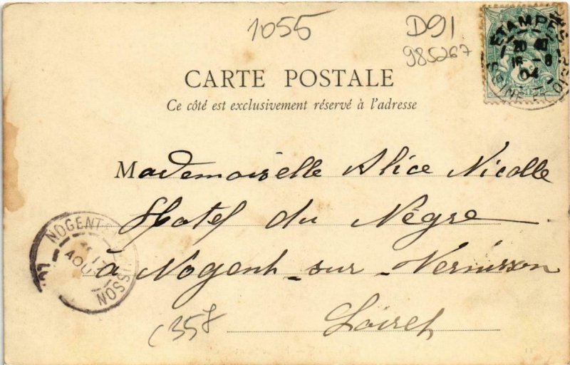 CPA Étampes (Dep.91) Eglise Saint-Basile (985267)