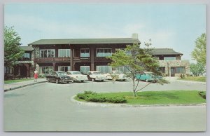 Hotel & Resort~Wheeling WV~Wilson Lodge~Oglebay Park~Restaurant~Lounge~Vtg PC