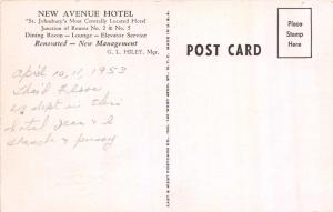 ST  JOHNSBURY VERMONT~NEW AVENUE HOTEL~ISLAND STOP LIGHT POSTCARD 1930-40s AUTOS