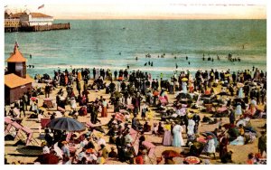 California  Sunday Crowd at Long Beach Long Beach