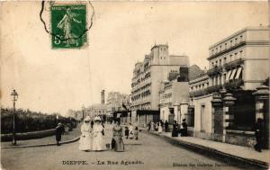 CPA DIEPPE-La Rue Aguado (347337)
