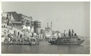 India Calcutta Hooghly River Washing People Vintage RPPC 08.39