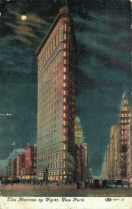 USA The Flatiron By Night New York 04.60