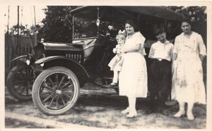 J44/ Early Automobile Interesting RPPC Postcard c1910 Family 110