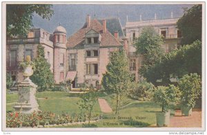 L'Entree et les Jardins, Pavillion Sevigne, Vichy, Allier, France, 10-20s