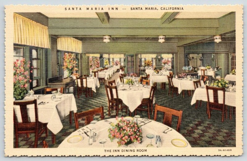 Santa Maria CA~Santa Maria Inn~Dining Room Interior~Flowers on Tables~1933 Linen 