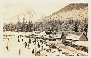 SUMMIT SNOQUALMIE PASS WASHINGTON~IN WINTER SNOW~ELLIS REAL PHOTO POSTCARD