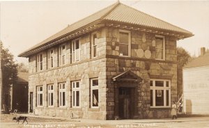 H21/ Bellevue Michigan RPPC Postcard c1910 Citizen's Bank Building