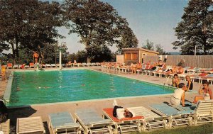 POLAND SPRING, ME Maine POLAND SPRING HOTEL Pool~Deck  ROADSIDE Chrome Postcard