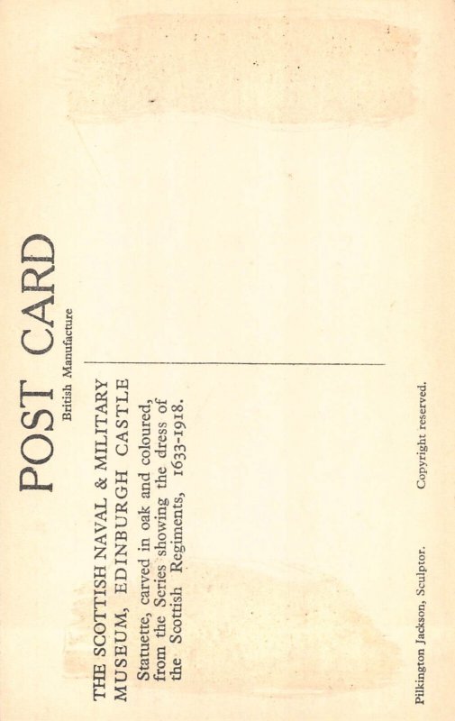 Edinburgh Castle Museum Statue Uniform Type 71 Highland Light Infantry postcard
