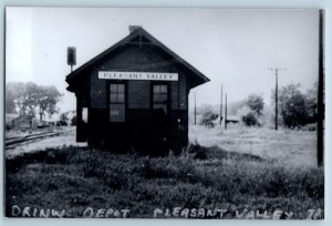 1960 Pleasant Valley Iowa DRINW Railroad Train Depot Station RPPC Photo Postcard