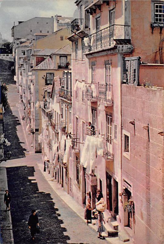 Rua Do Bairro Da Bica Old Lisbon