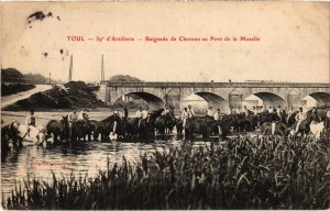 CPA Militaire Toul - 39e d'Artillerie - Baignade de Chevaux au (90450)