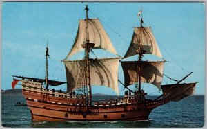 Mayflower II Ship Plymouth Massachusetts PLASTICHROME Postcard 1950s H82