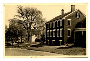 CT - Essex. Hayden House