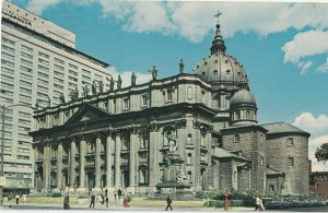 VINTAGE POSTCARD BASILICA AT ST. JAMES CATHEDRAL MONTREAL CANADA 1968