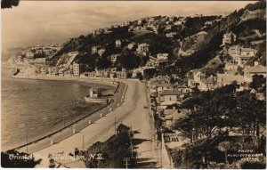 PC NEW ZEALAND, WELLINGTON, OWIENTAL BAY, Vintage REAL PHOTO Postcard (B41485)