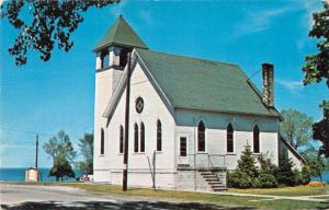 Mackinaw City Michigan outside Ames Memorial Methodist Church vintage pc Z51227