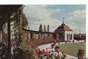 Canada Postcard - Display - Oake's Gardens, Niagaria Falls - Ontario  Ref 15002A