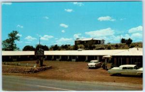 SHOW LOW, Arizona  AZ   Roadside LONE PINE LODGE  ca 1950s Cars  Postcard