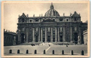 M-13975 St Peter's square the Basilica Vatican City Rome Italy