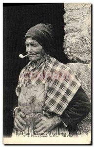 Postcard Old Habits and Customs Britain Woman Smoking Pipe Tobacco Folklore